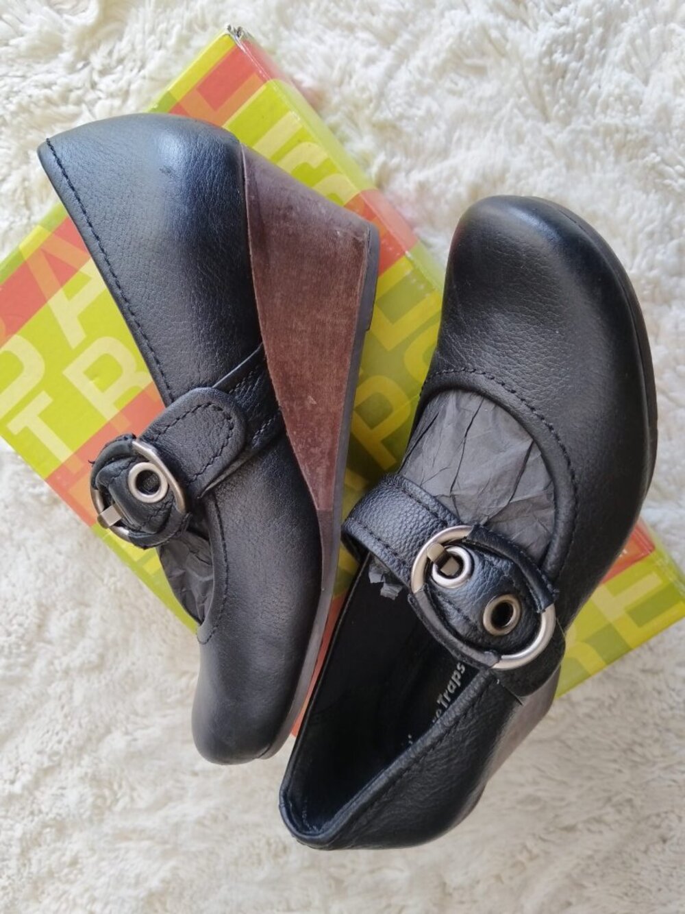 BareTraps Dandy Black Leather Wedge Mary Jane Pumps Women's Size 8.5 M